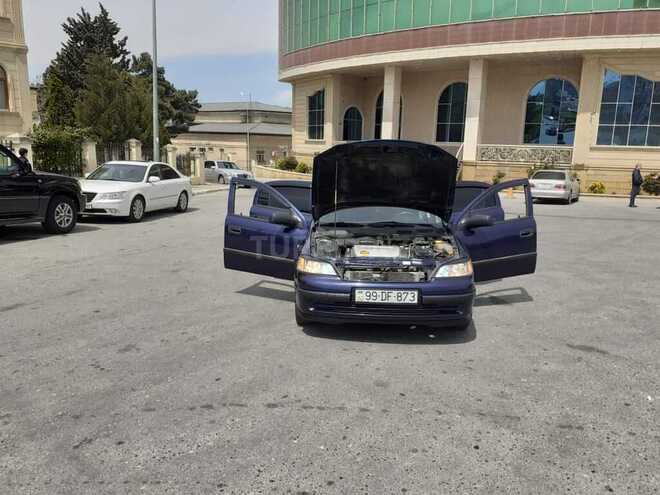 Opel Astra 2000, 250,000 km - 1.6 l - Bakı