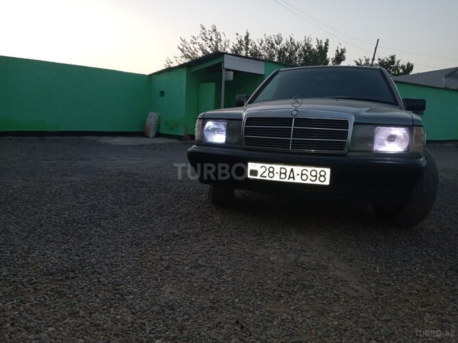 Mercedes 190 1990, 258,000 km - 2.0 л - Beyləqan