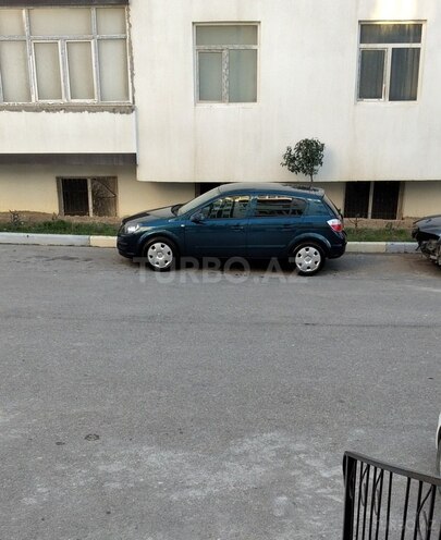 Opel Astra 2006, 195,000 km - 1.4 л - Bakı