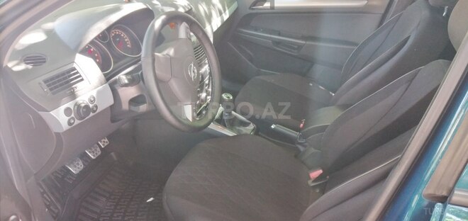 Opel Astra 2006, 195,000 km - 1.4 л - Bakı