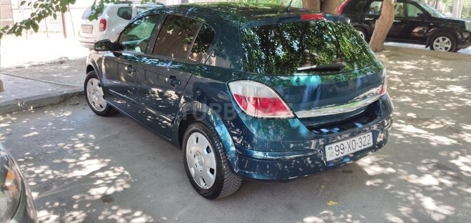 Opel Astra 2006, 195,000 km - 1.4 л - Bakı