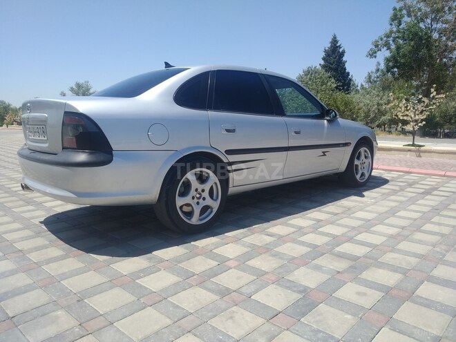 Opel Vectra 1997, 304,000 km - 2.0 л - Şirvan