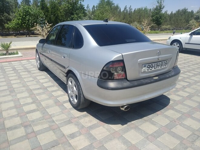 Opel Vectra 1997, 304,000 km - 2.0 л - Şirvan