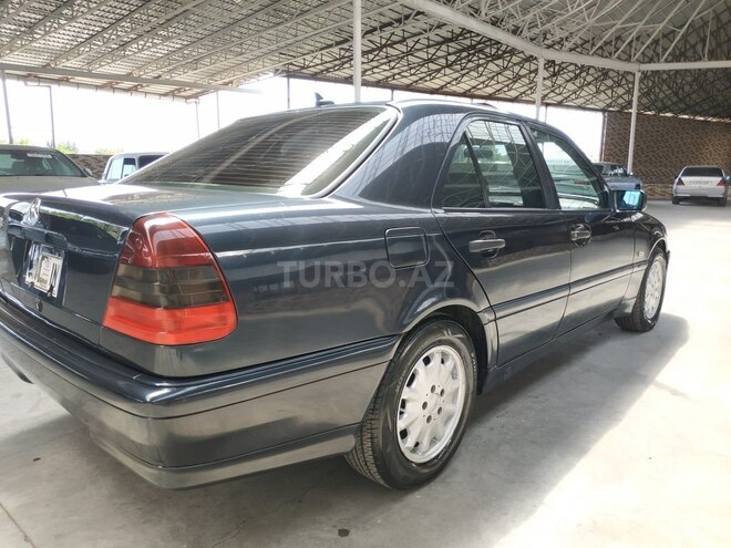 Mercedes C 200 1999, 265,000 km - 2.0 l - Gəncə