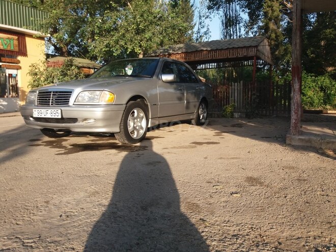 Mercedes C 230 2000, 283,569 km - 2.3 л - Salyan