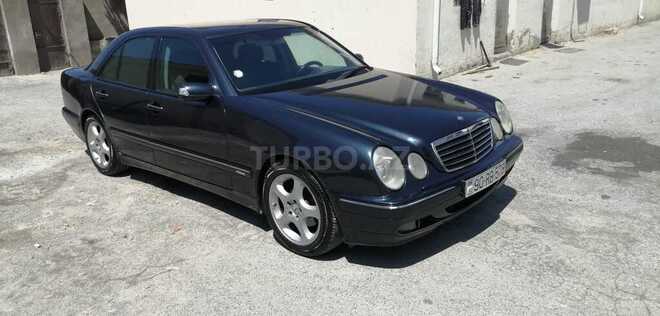 Mercedes E 240 2001, 328,075 km - 2.6 l - Bakı