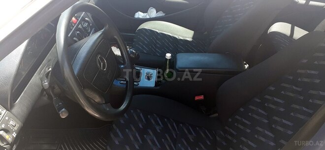 Mercedes C 180 2000, 275,947 km - 1.8 l - Bakı