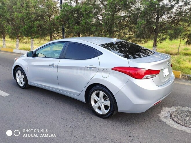 Hyundai Elantra 2011, 153,427 km - 1.8 л - Beyləqan