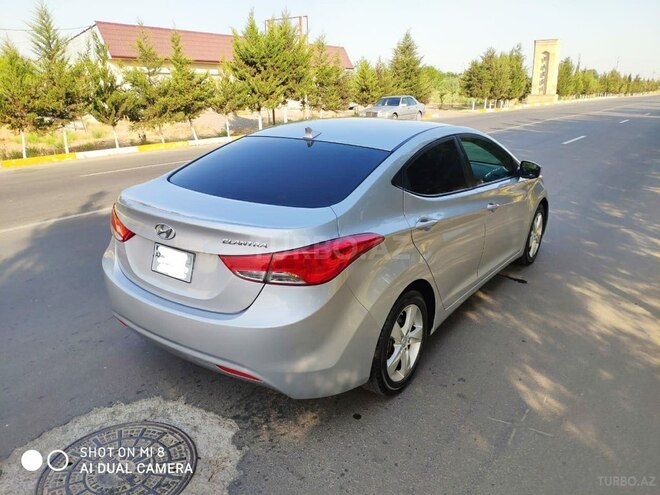 Hyundai Elantra 2011, 153,427 km - 1.8 л - Beyləqan