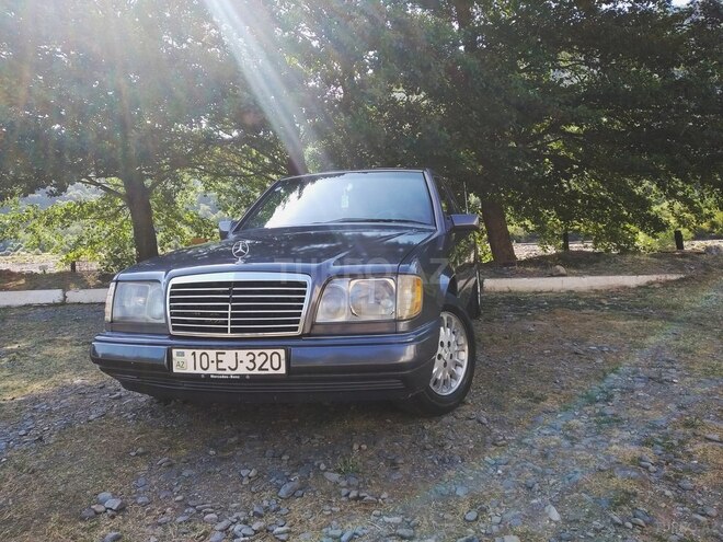Mercedes E 220 1995, 400,000 km - 2.2 l - Bakı