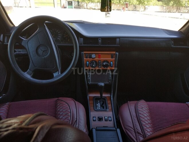 Mercedes E 220 1995, 400,000 km - 2.2 l - Bakı