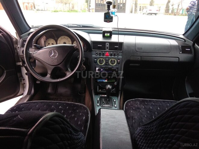 Mercedes C 230 2000, 189,000 km - 2.3 l - Bakı