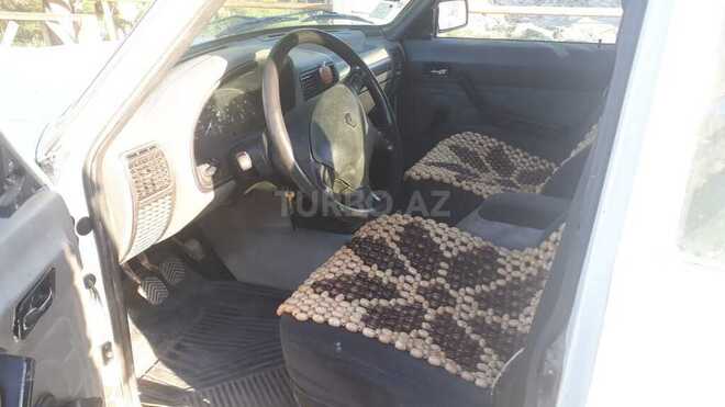 GAZ 3102 1998, 62,000 km - 2.4 l - Salyan