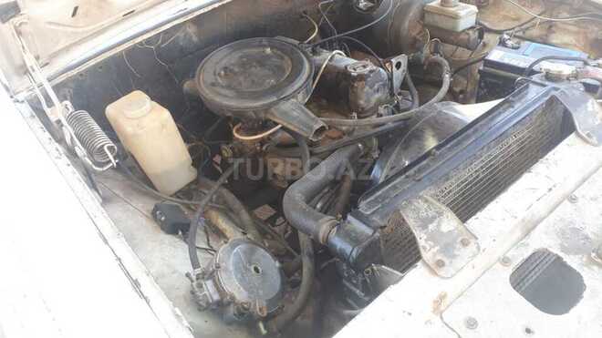 GAZ 3102 1998, 62,000 km - 2.4 l - Salyan