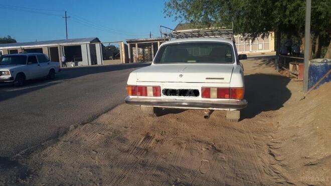 GAZ 3102 1998, 62,000 km - 2.4 l - Salyan