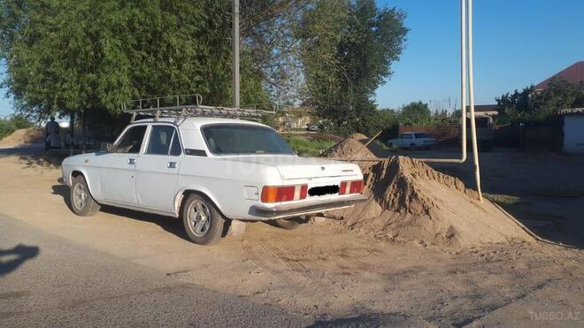 GAZ 3102 1998, 62,000 km - 2.4 l - Salyan