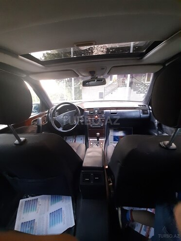 Mercedes E 230 1998, 185,438 km - 2.3 l - Şəki