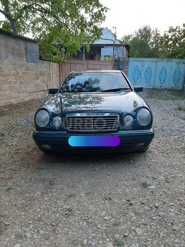 Mercedes E 230 1998, 185,438 km - 2.3 l - Şəki