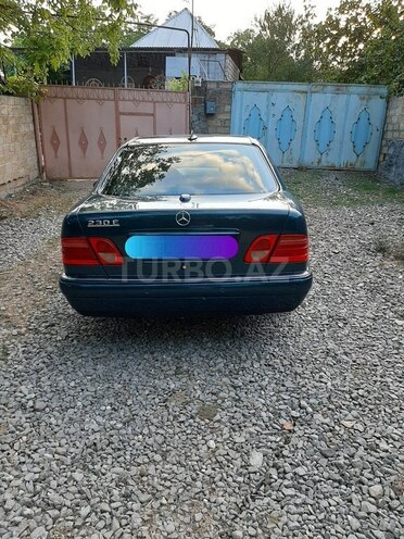 Mercedes E 230 1998, 185,438 km - 2.3 l - Şəki