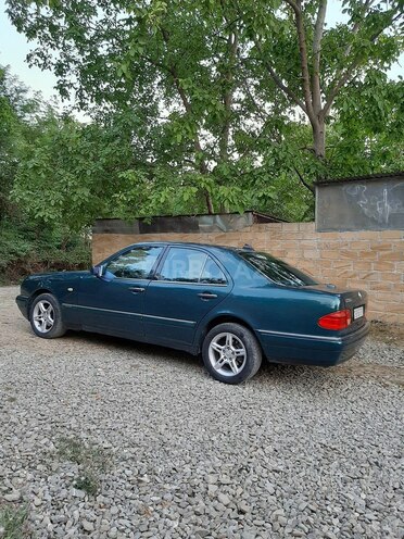 Mercedes E 230 1998, 185,438 km - 2.3 l - Şəki