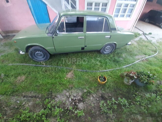LADA (VAZ) 21011 1971, 325,000 km - 1.5 l - Quba