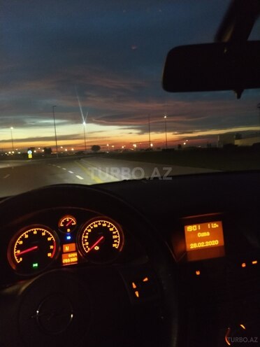 Opel Astra 2005, 257,000 km - 1.6 л - Bakı