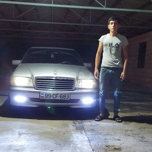 Mercedes C 200 2000, 245,100 km - 2.0 l - Şirvan