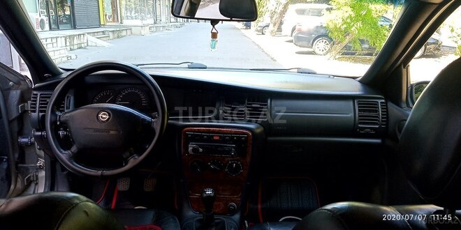 Opel Vectra 1997, 350,000 km - 2.0 л - Bakı