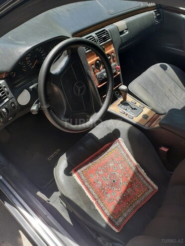 Mercedes E 200 1996, 450,000 km - 2.0 l - Bakı