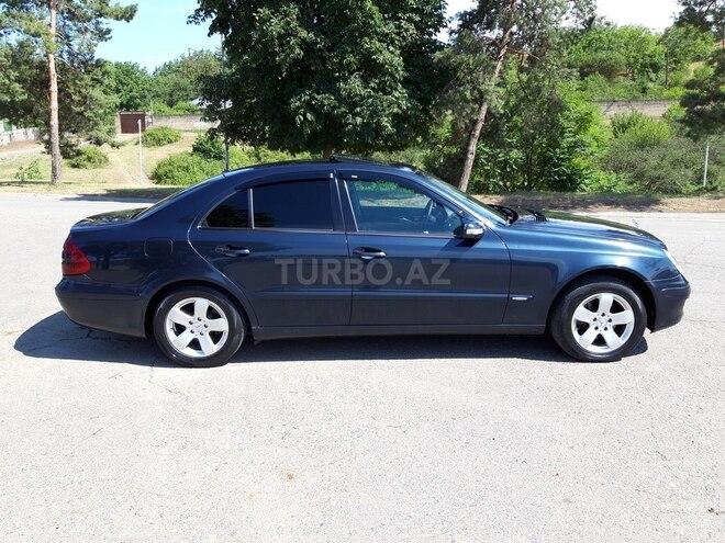 Mercedes E 220 2002, 265,000 km - 2.2 l - Quba