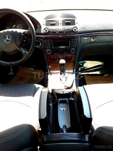 Mercedes E 220 2002, 265,000 km - 2.2 l - Quba