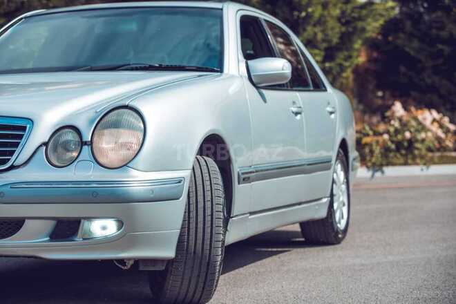 Mercedes E 220 2000, 305,000 km - 2.2 l - Gəncə