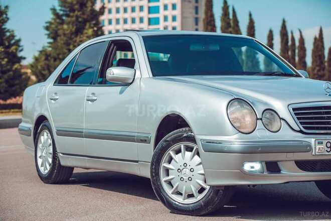Mercedes E 220 2000, 305,000 km - 2.2 l - Gəncə