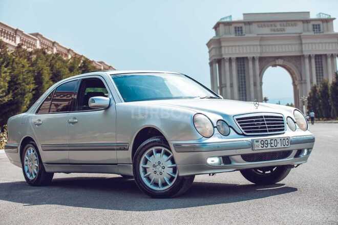 Mercedes E 220 2000, 305,000 km - 2.2 l - Gəncə