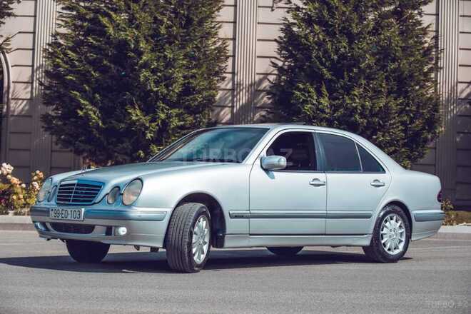 Mercedes E 220 2000, 305,000 km - 2.2 l - Gəncə