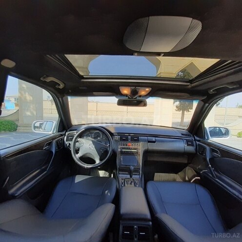 Mercedes E 220 2000, 305,000 km - 2.2 l - Gəncə