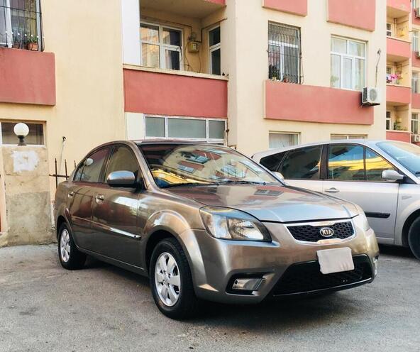 Kia Rio 2010, 339,000 km - 1.4 l - Bakı