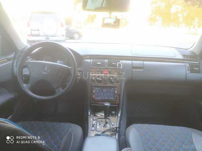 Mercedes E 240 1999, 286,500 km - 2.4 л - Sumqayıt