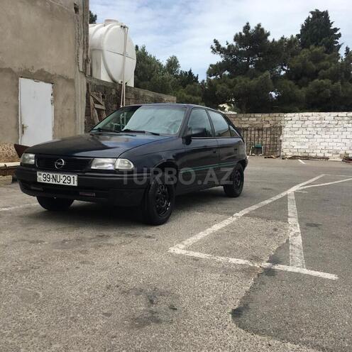 Opel Astra 1994, 450,000 km - 1.6 л - Bakı