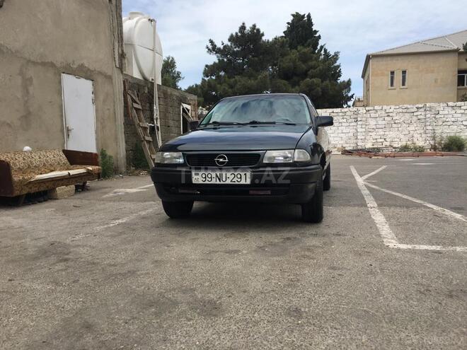 Opel Astra 1994, 450,000 km - 1.6 л - Bakı