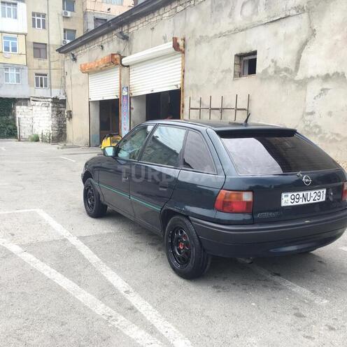 Opel Astra 1994, 450,000 km - 1.6 л - Bakı