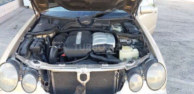 Mercedes E 220 2001, 296,900 km - 2.2 l - Sumqayıt