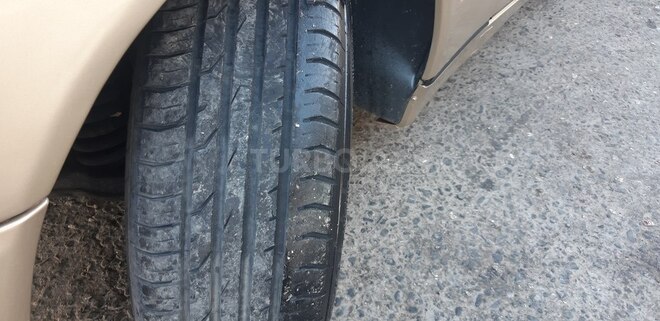 Mercedes E 220 2001, 296,900 km - 2.2 l - Sumqayıt
