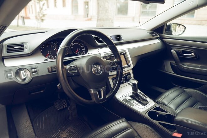 Volkswagen Passat CC 2010, 175,000 km - 2.0 l - Gəncə
