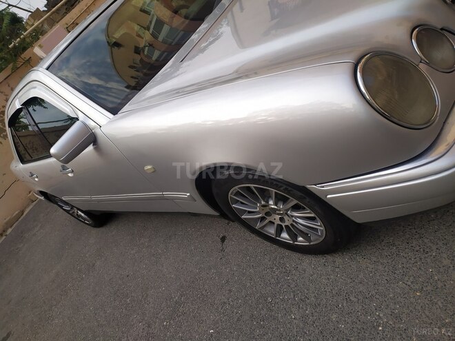 Mercedes E 240 1998, 212,083 km - 2.4 l - Bakı