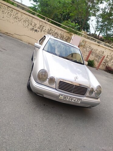 Mercedes E 240 1998, 212,083 km - 2.4 l - Bakı