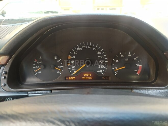 Mercedes E 240 1998, 212,083 km - 2.4 l - Bakı