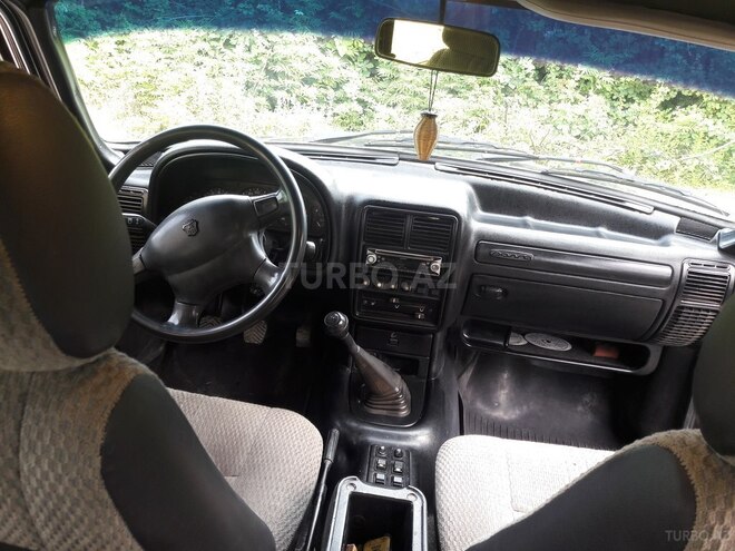 GAZ 3110 2003, 111,111 km - 2.5 л - Ucar