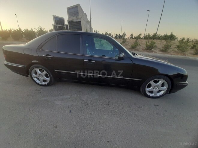 Mercedes E 240 2001, 342,000 km - 2.4 l - Bakı