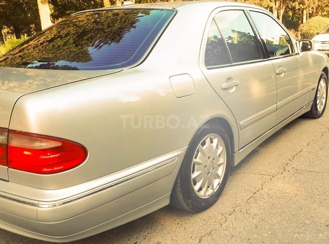 Mercedes E 240 2000, 218,500 km - 2.4 l - Sumqayıt